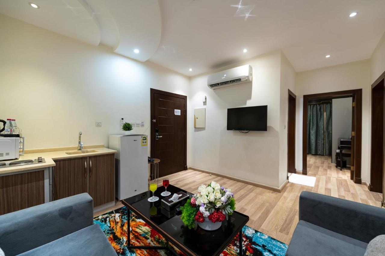 Appartement Holiday Plus Al Nuzha- هوليداي بلس النزهه à DDjeddah Extérieur photo